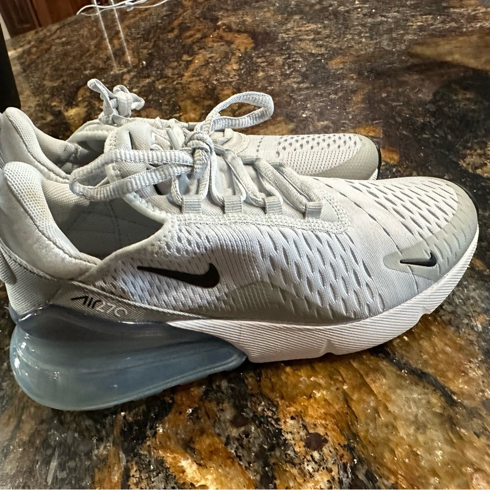 Nike Air Max 270 Light Gray Sneakers